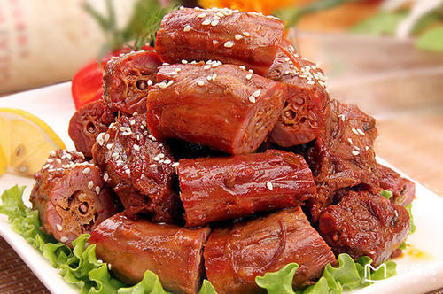 周黑鴨掉隊，絕味煌上煌趕超，鴨脖大王之爭有結果了？