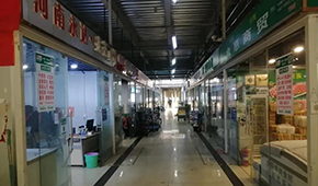 7成凍品商戶選擇“不返鄉(xiāng)”，萬邦市場春節(jié)首次“閉市營業(yè)”