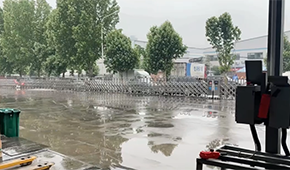 聚焦“封城”一周的鄭州凍品商：有人停業，有人睡倉庫，市場冷清進出困難…