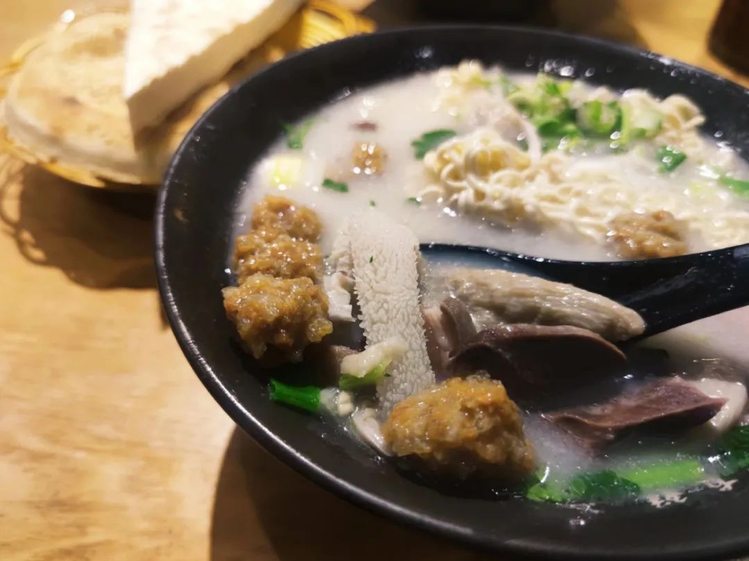 1662428149645680.jpg 1662428149645680.jpg