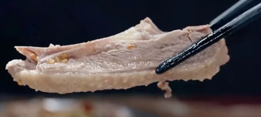 沒有一只鵝能活著走出固始，但走出去的“固始鵝塊”已經(jīng)年銷數(shù)億