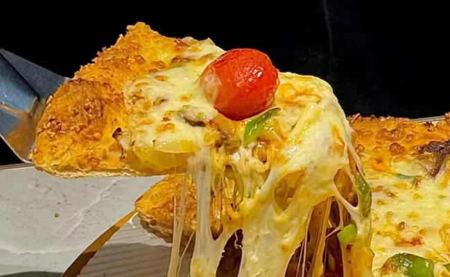 比格沖刺上市，海底撈、塔斯汀、皇家小虎、小薩牛牛等紛紛發(fā)力，披薩江湖激戰(zhàn)正酣